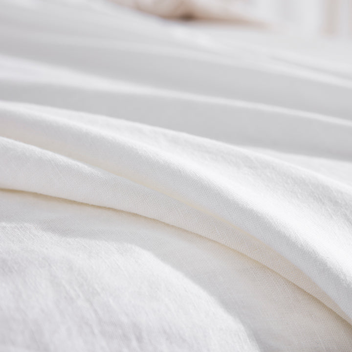 Close-up of the rustic texture and breathable blend of European flax linen and pure cotton - DAUAOTO