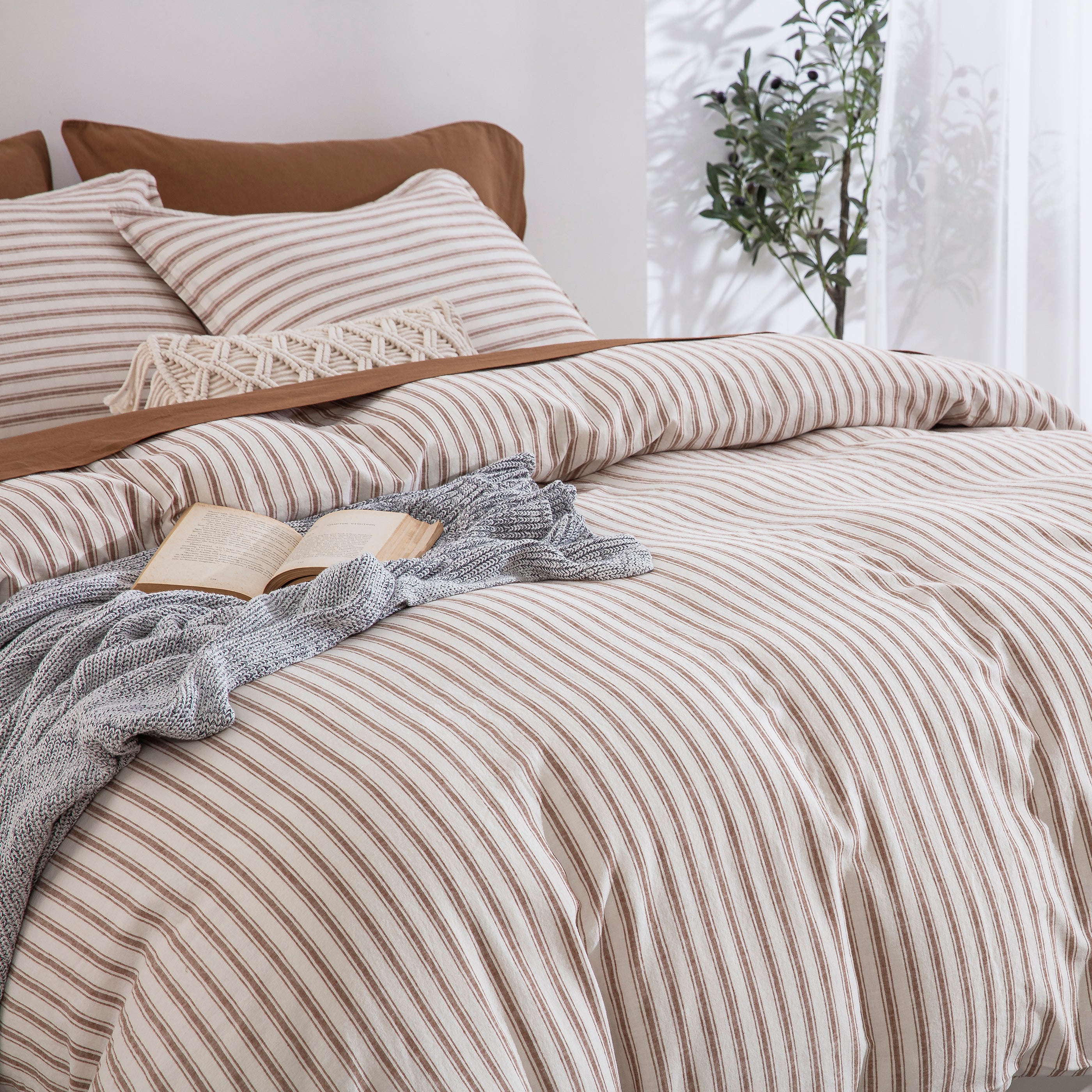 Rich caramel brown yarn-dyed stripe linen cotton bedding bringing organic warmth to an inviting retreat - DAUAOTO