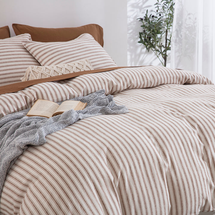 Rich caramel brown yarn-dyed stripe linen cotton bedding bringing organic warmth to an inviting retreat - DAUAOTO