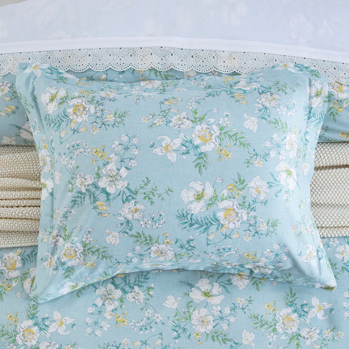 Front flat view of the DAUAOTO clear morning dew light blue floral 100% cotton pillowcase.