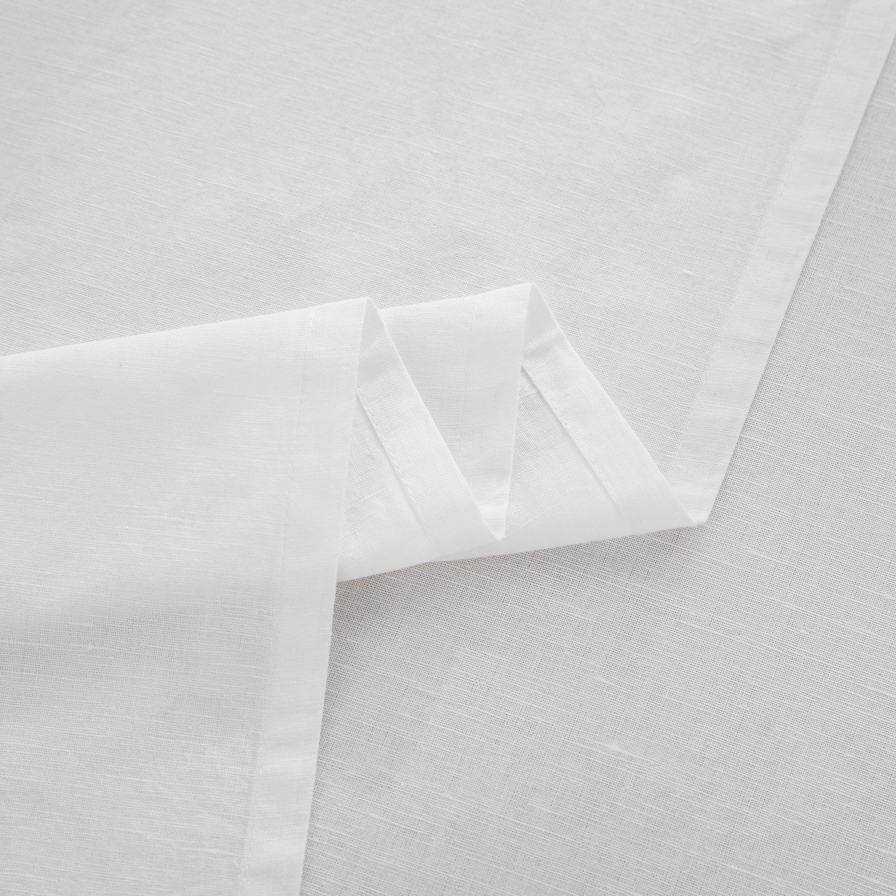 Detailed view of the beautifully draped flat sheet highlighting the rustic texture of the linen blend - DAUAOTO