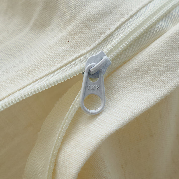 Concealed zipper closure on the Aveline linen-cotton duvet cover.