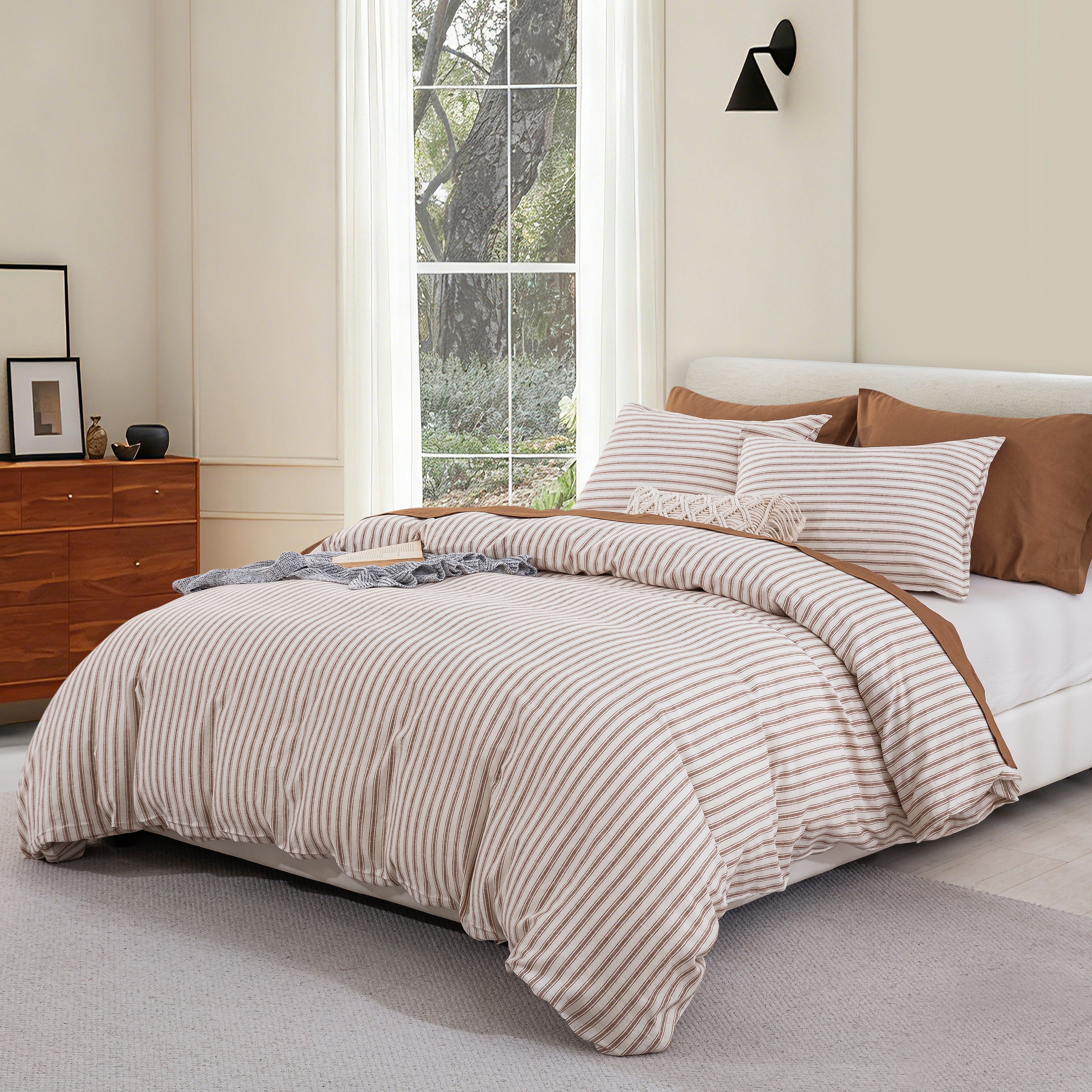 Cozy rustic farmhouse bedroom featuring the Caramel Yarn-Dyed Stripe 55% Linen 45% Cotton Blend Duvet Cover Set - DAUAOTO