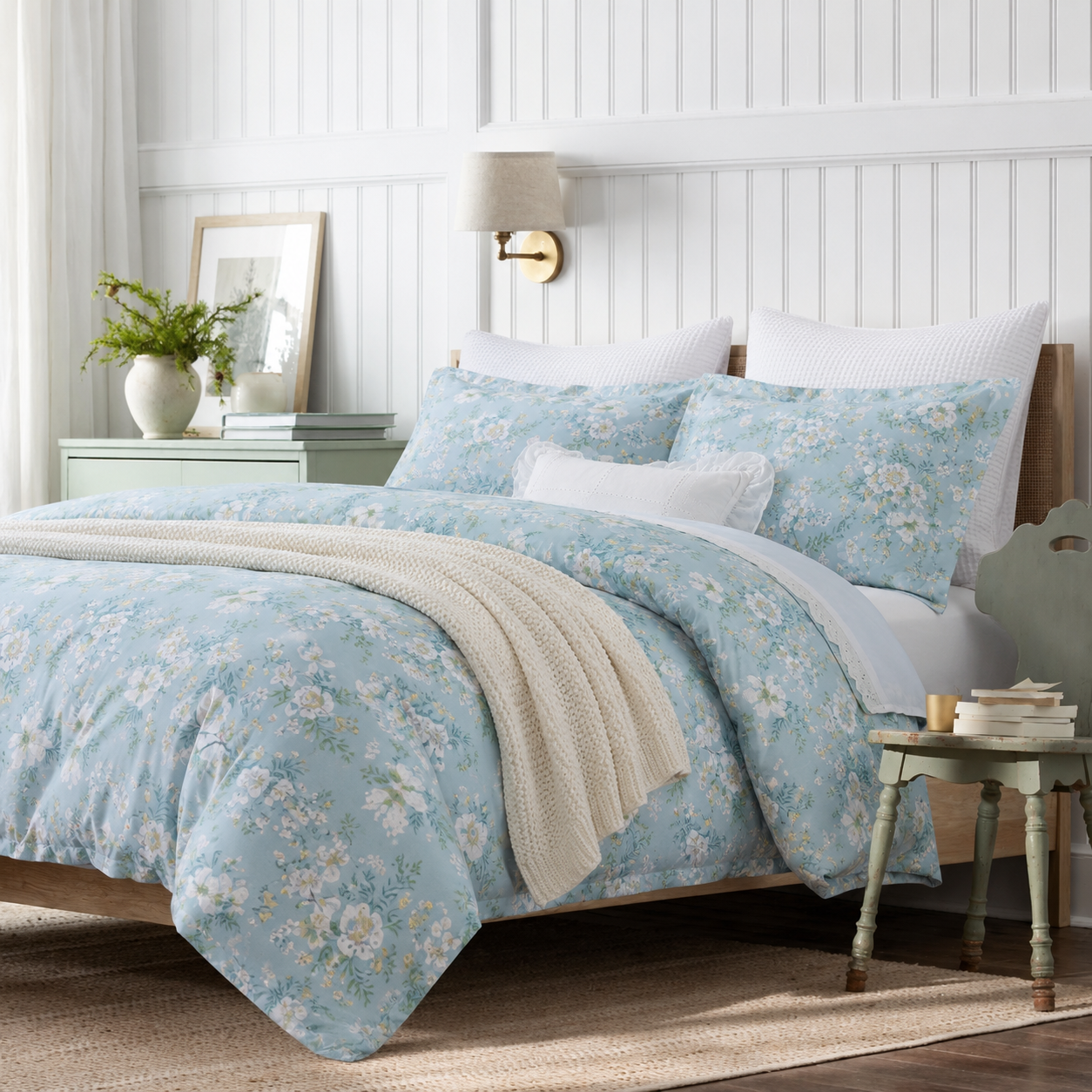 DAUAOTO clear morning dew light blue floral duvet cover set on a bed in a serene cottagecore bedroom.