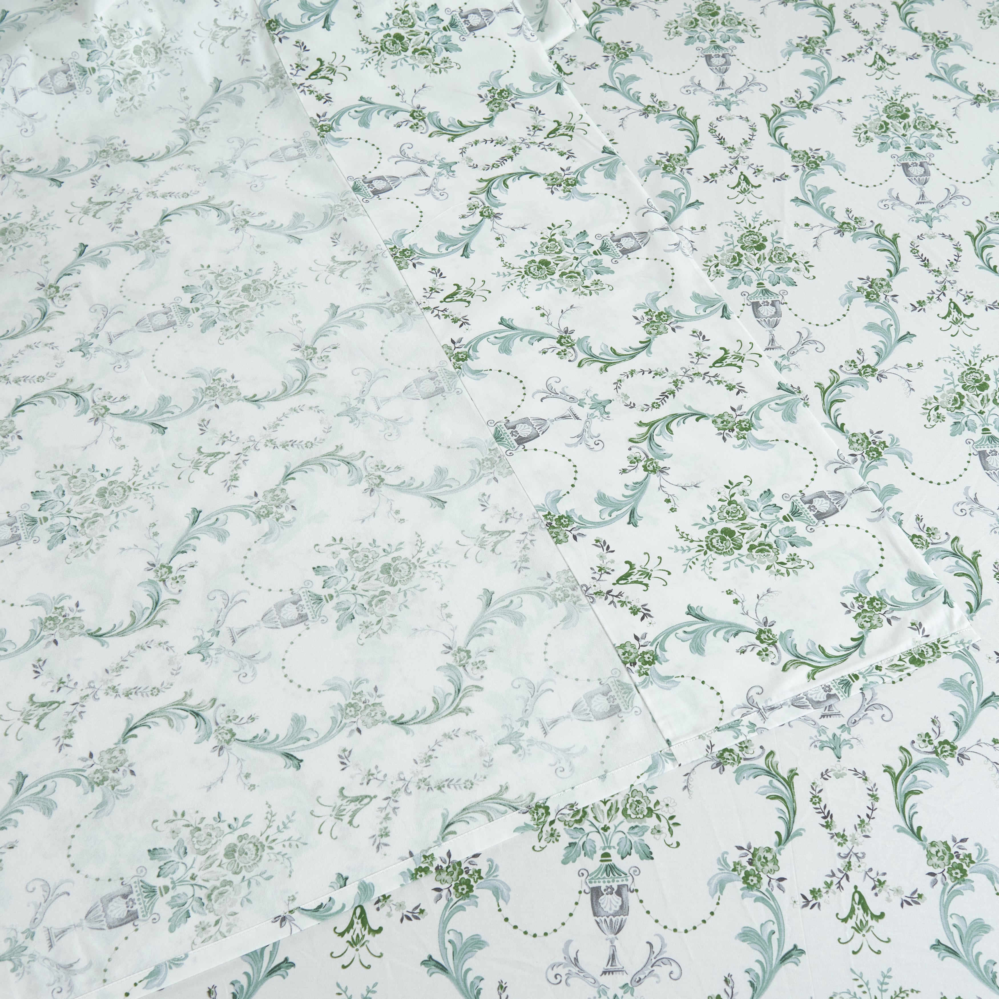 Close-up of the ultra-soft 100% pure natural cotton fabric with elegant scrolling botanical vines - DAUAOTO