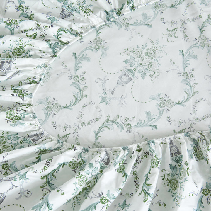 Fully elasticized green damask fitted sheet with a durable full-wrap stretch design fitting mattresses up to 14 inches deep - DAUAOTO