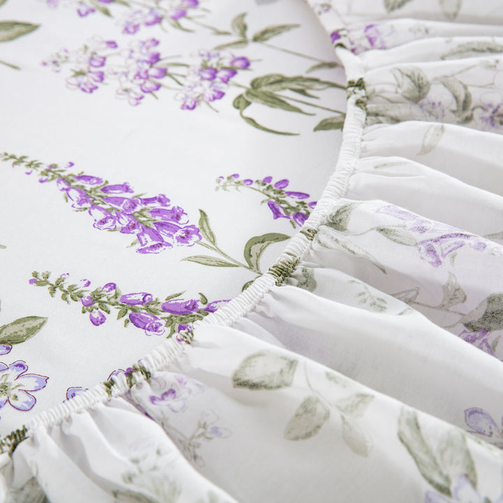 Fully elasticized fitted sheet with a high-quality full-wrap stretch design to securely hug mattresses up to 14 inches deep - DAUAOTO
