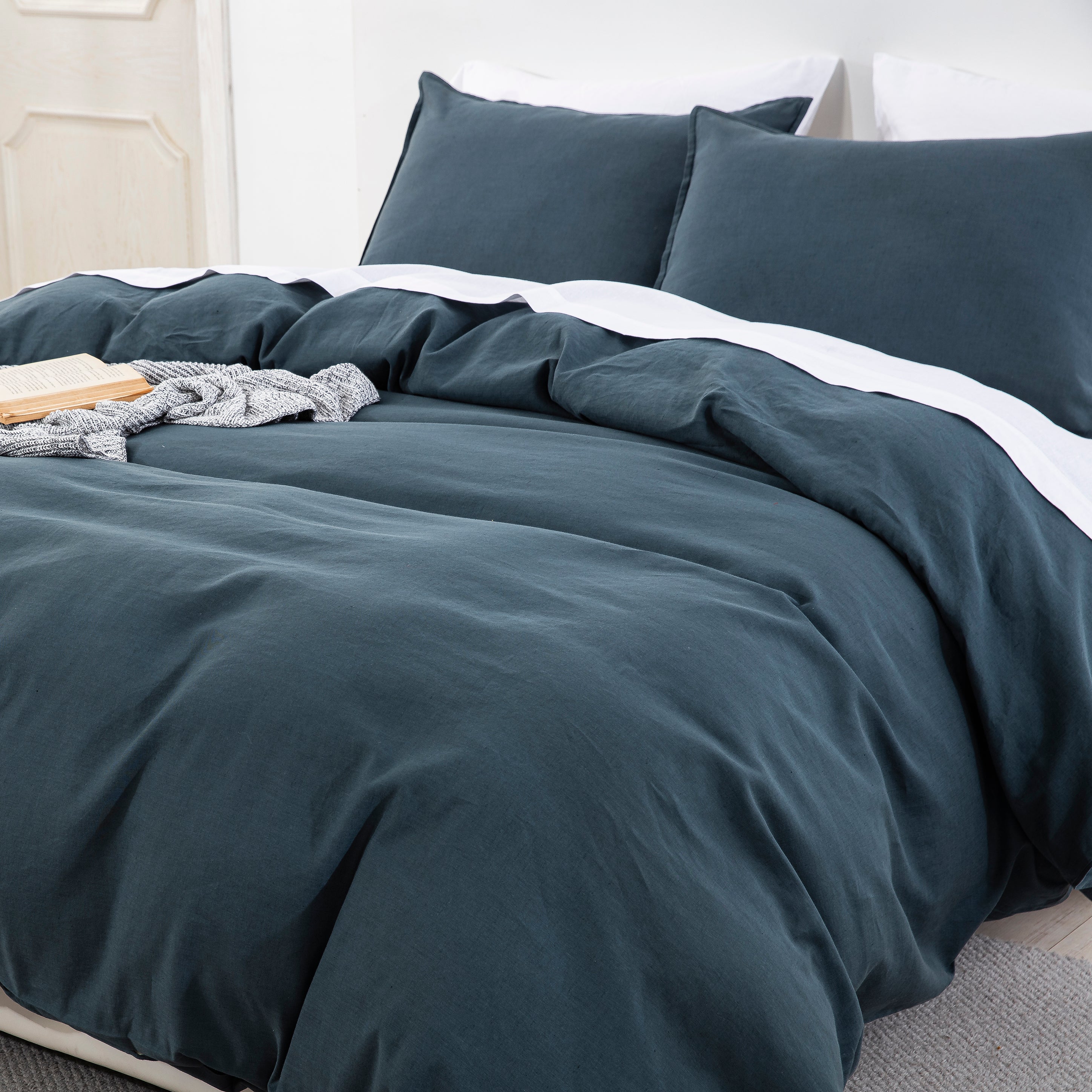 Angled view of the prewashed midnight slate blue linen cotton duvet set for a coveted lived-in feel - DAUAOTO