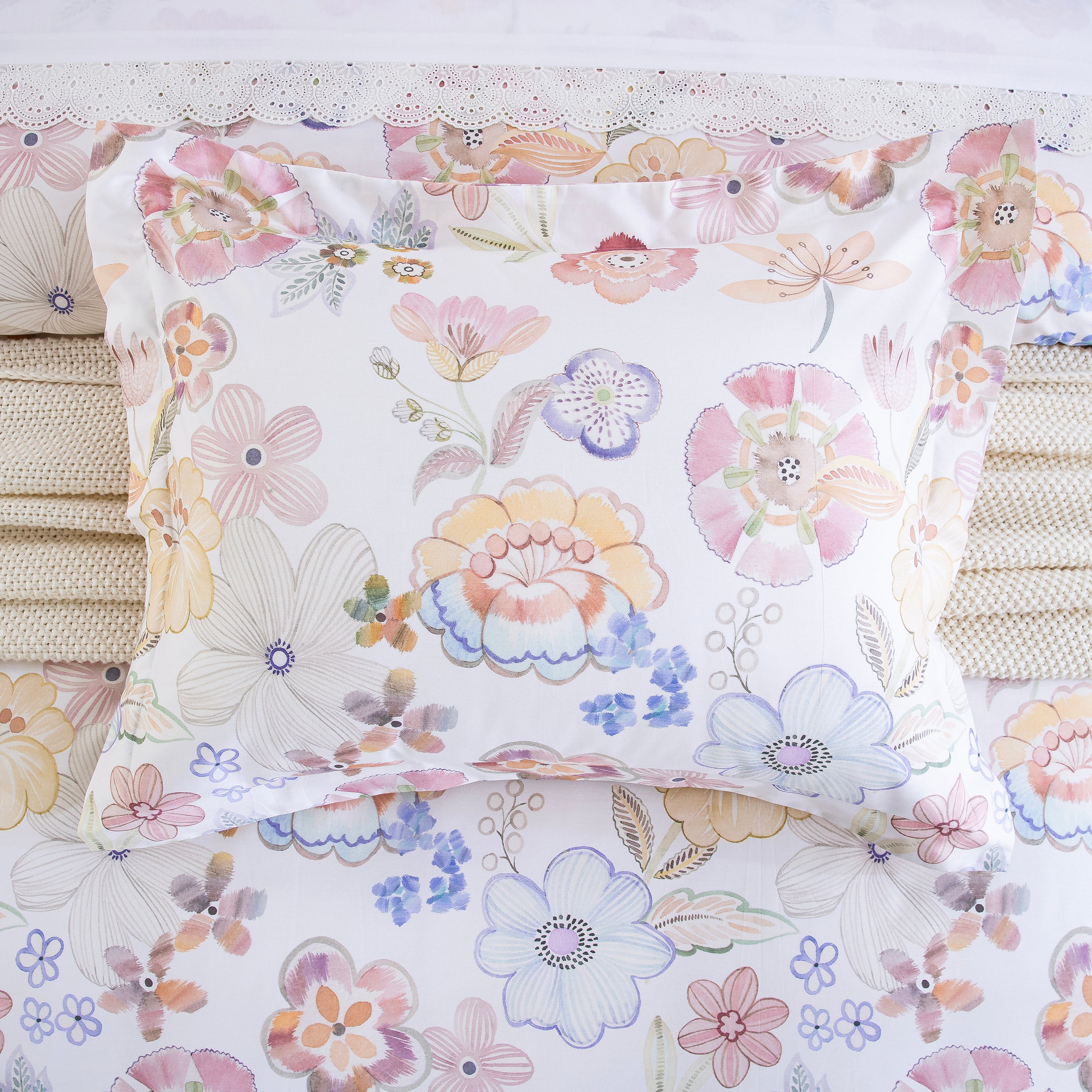 Front flat view of the DAUAOTO pastel blossom watercolor floral 100% cotton pillowcase.