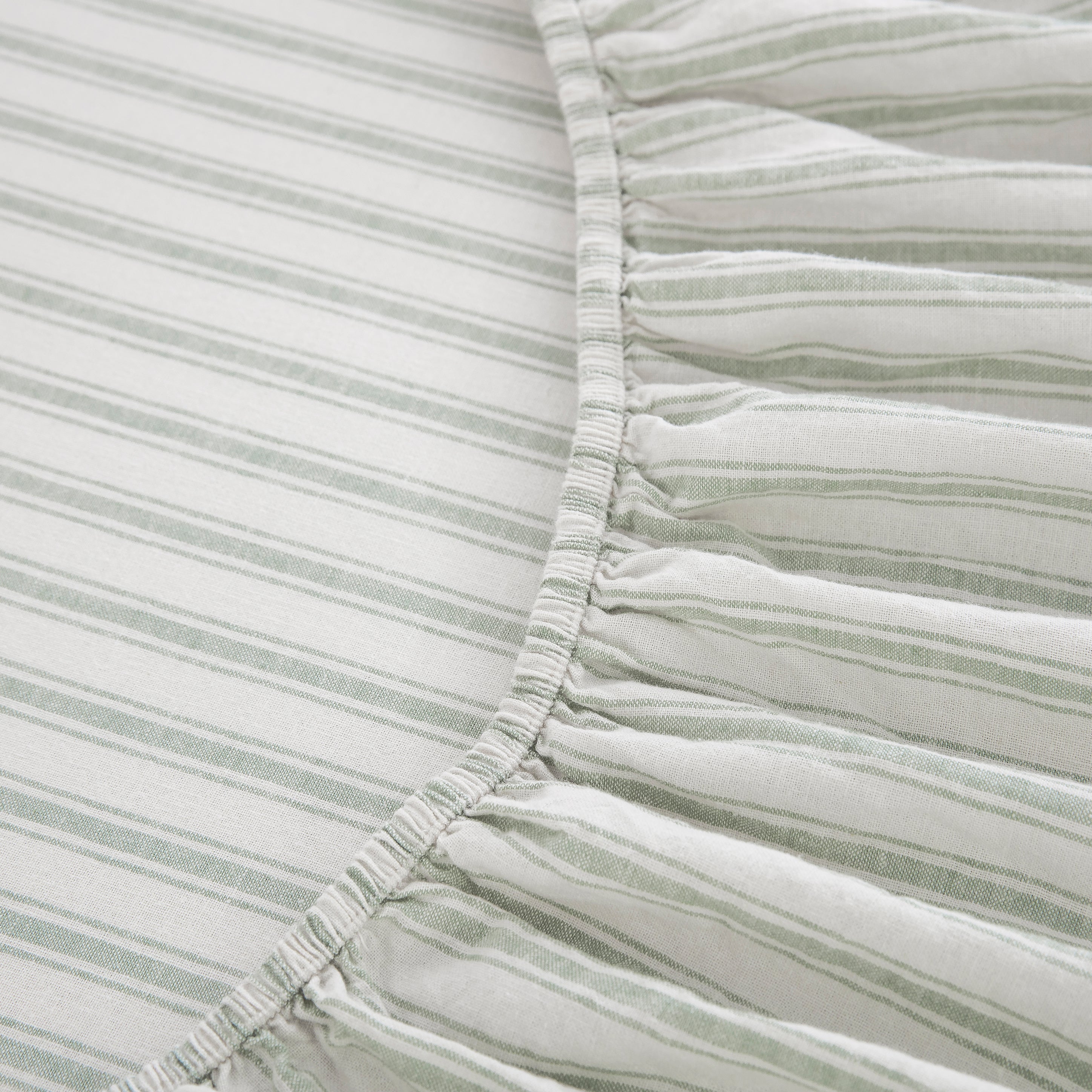 Fully elasticized sage green striped fitted sheet with durable full-wrap stretch fitting thick mattresses up to 14-16 inches deep - DAUAOTO