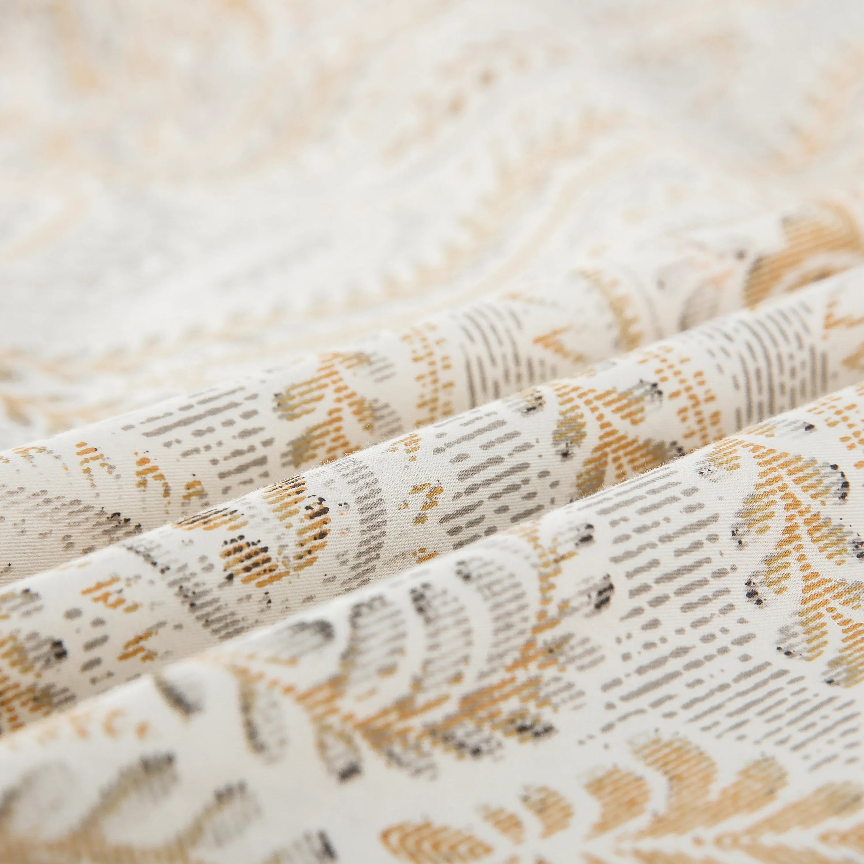 Detailed fabric texture showing the ultra-soft, skin-friendly 100% pure natural cotton with beige paisley print - DAUAOTO