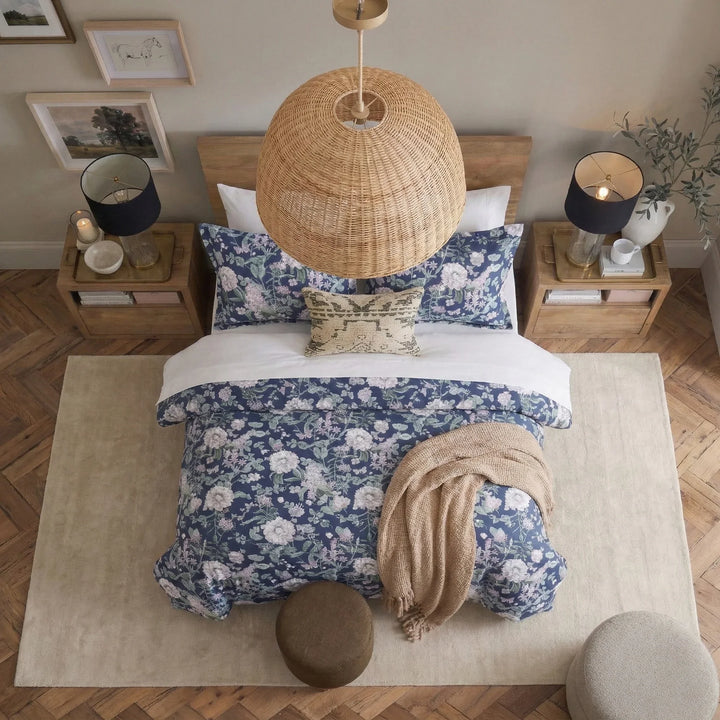 Top-down view of the vintage floral print navy blue 100% pure cotton bedding set - DAUAOTO